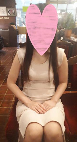 カフェ店員 161cmEカップの埼玉県在住28歳の女性会員さま No.2368